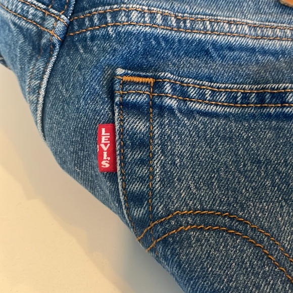 Levi’s Wedgie Straight - Picture 9 of 9